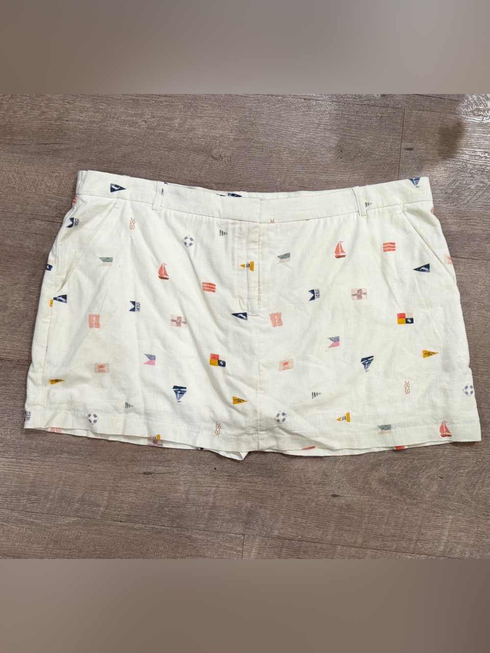 Abercrombie & Fitch Cream Nautical-Flag Print Skort